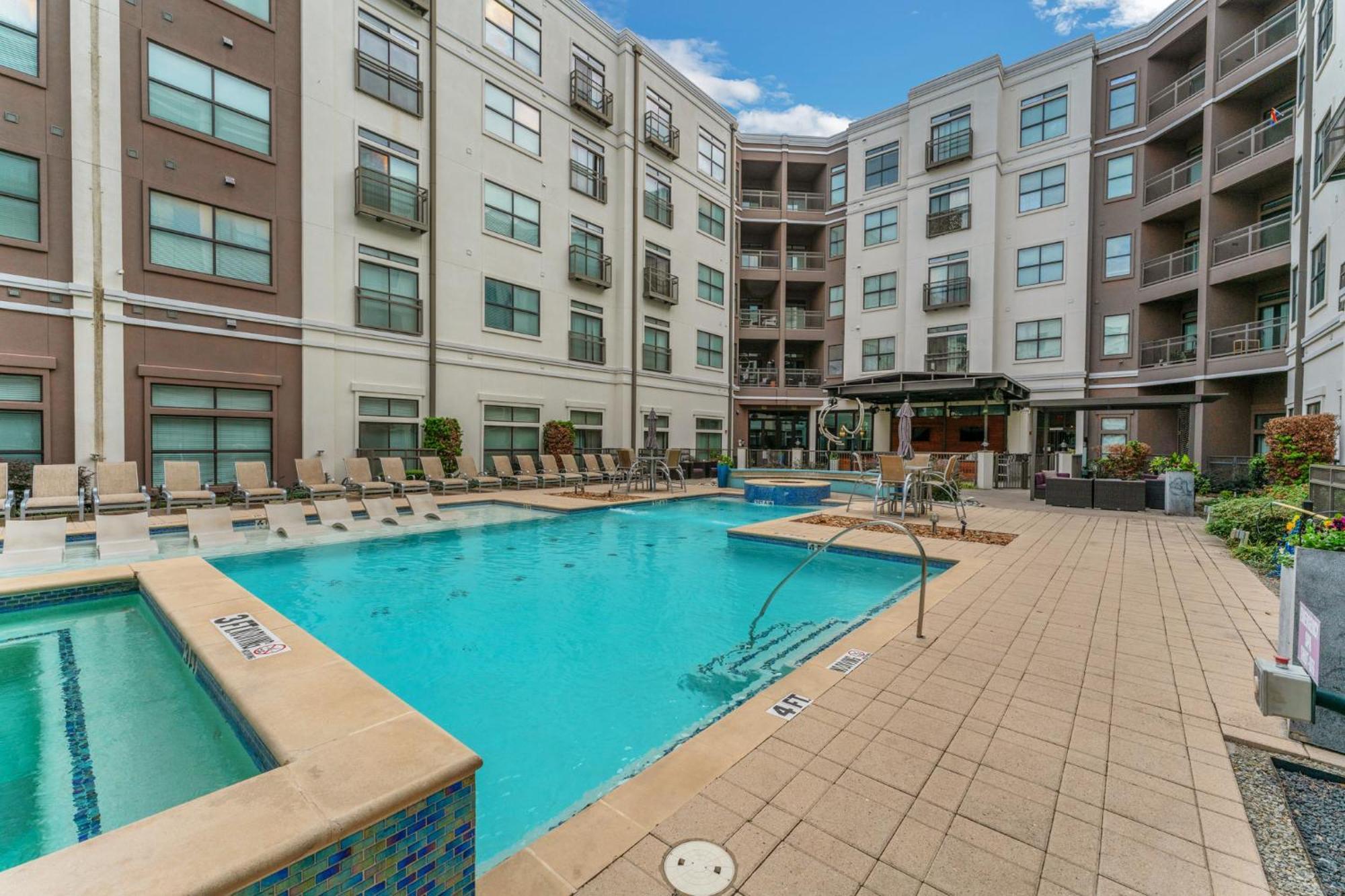 Cs 4201 Uptown 1Br, Pool, Gym, Parking Apartment Dallas Luaran gambar