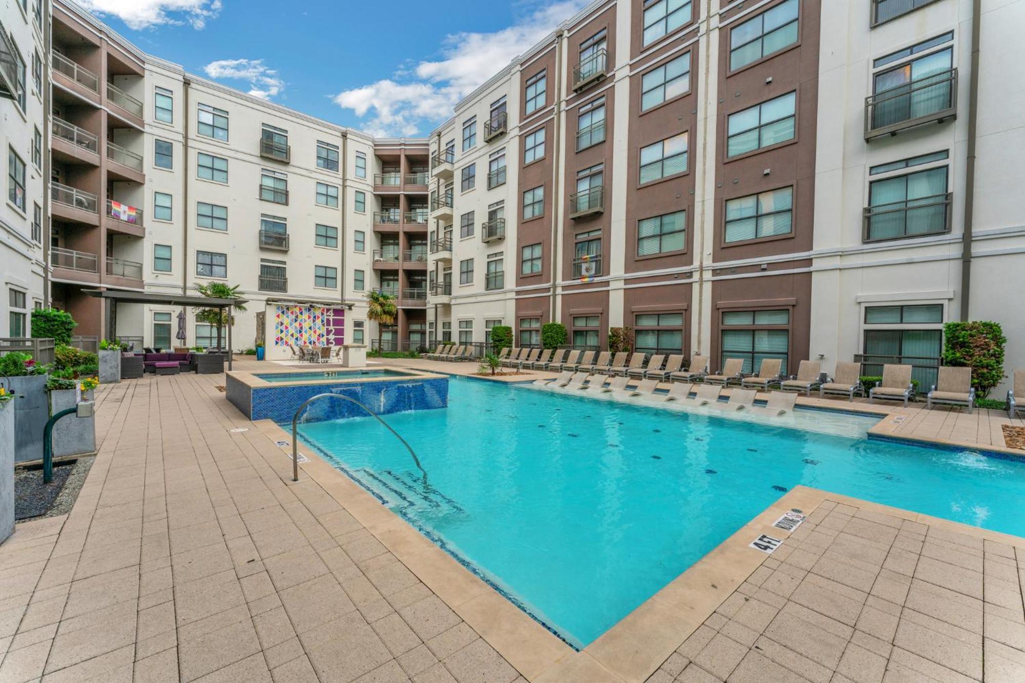 Cs 4201 Uptown 1Br, Pool, Gym, Parking Apartment Dallas Luaran gambar